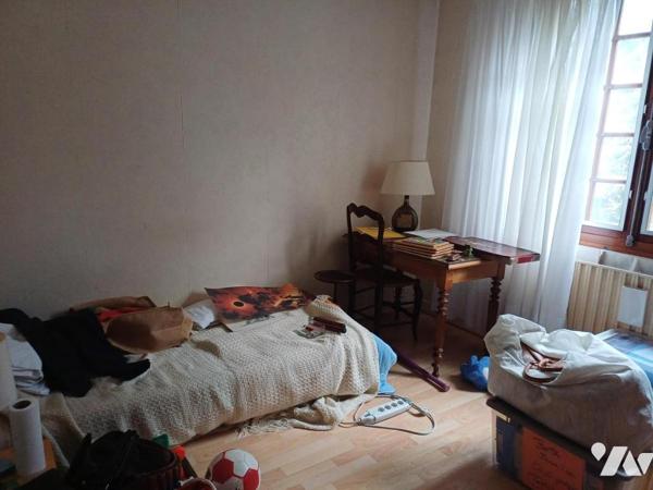 A VENDRE à LES SORINIERES - Maison T8 à rénover de 160m2 hab. sur 575m2 de jardin