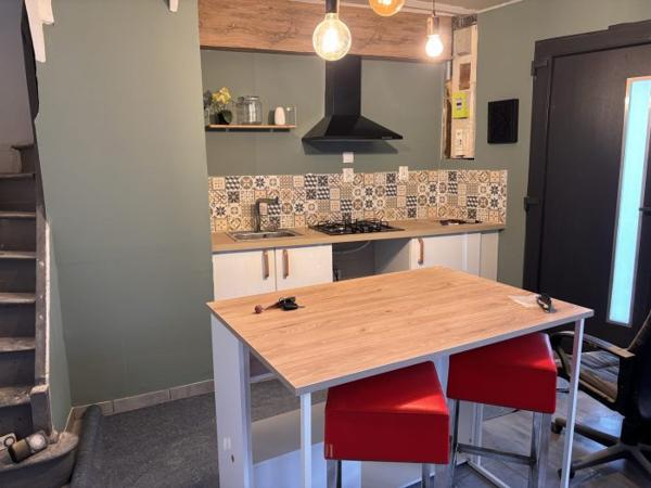 Maison mitoyenne 1 côté Conlie 44 m²