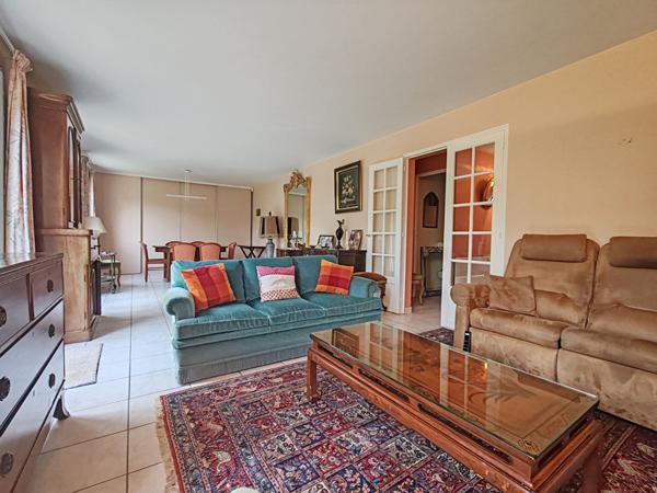 A VENDRE : Orvault Bourg, Maison récente (2016) 105 m2, 3 chambres, un bien rare alliant confort, modernité et cadre de vie idéal !