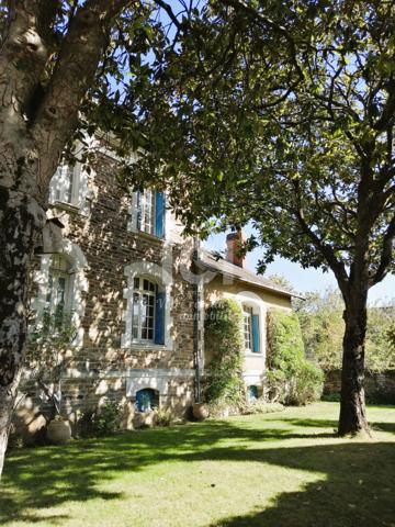 A VENDRE : Orvault Bourg, Maison récente (2016) 105 m2, 3 chambres, un bien rare alliant confort, modernité et cadre de vie idéal !