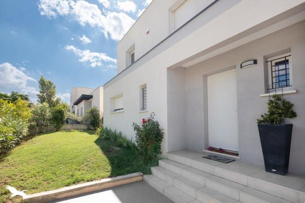 Maison à vendre |  Juvignac |  5 pièces | 145,9 m²
