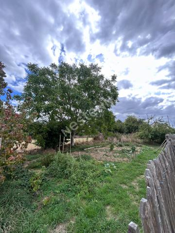 A LOUER - Un terrain de 405m² à BETTON