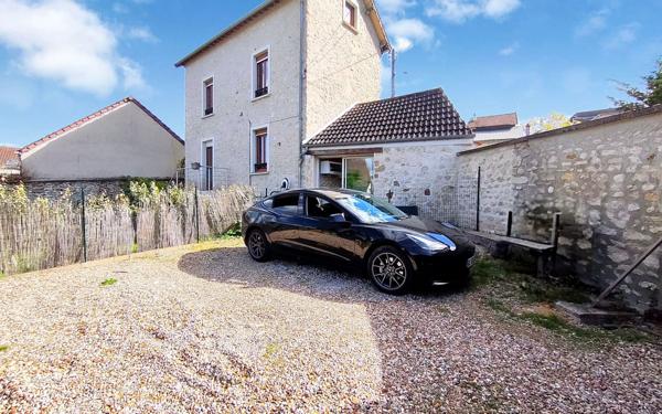 Maison à vendre    4 pièces • 85 m2 Épône