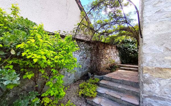 Maison à vendre    4 pièces • 85 m2 Épône