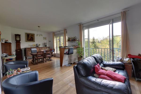 Maison de 6 pièces à 2 minutes du métro Place Carnot