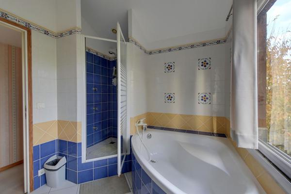 Maison de 6 pièces à 2 minutes du métro Place Carnot