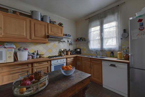 Maison de 6 pièces à 2 minutes du métro Place Carnot