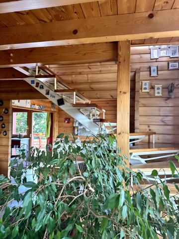 Charmant chalet avec vue dégagée et belle exposition à Saint Nabord les Breuchottes.