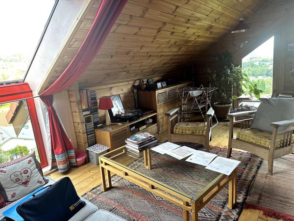 Charmant chalet avec vue dégagée et belle exposition à Saint Nabord les Breuchottes.