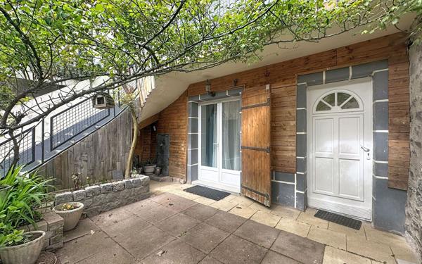 Appartement à louer    3 pièces •  Châteaugay