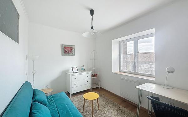 Appartement à louer    3 pièces •  Châteaugay
