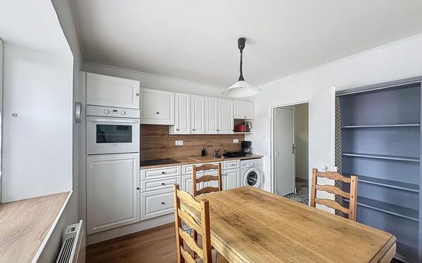 Appartement à louer    3 pièces •  Châteaugay