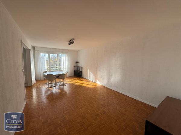 Appartement à louer 4 pièces 93.58m²