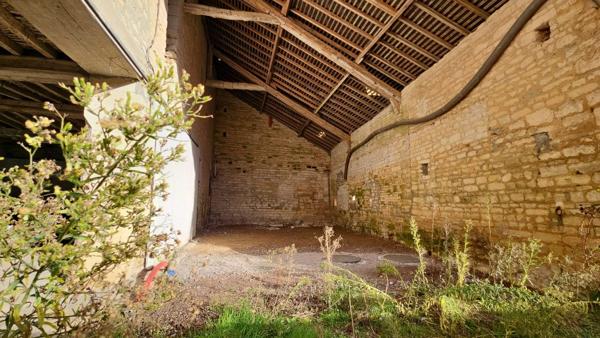 Dernier lot - Grange à rénover dans magnifique corps de ferme proche mer et Bayeux