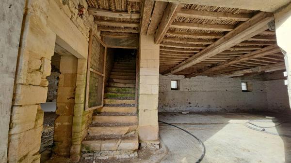 Dernier lot - Grange à rénover dans magnifique corps de ferme proche mer et Bayeux