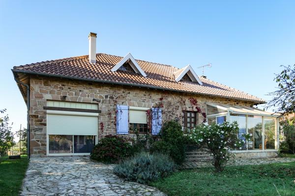 Maison
         9 pièces
        - 185 m² 225 000 € *