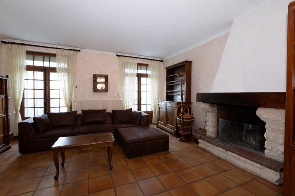 Maison
         9 pièces
        - 185 m² 225 000 € *