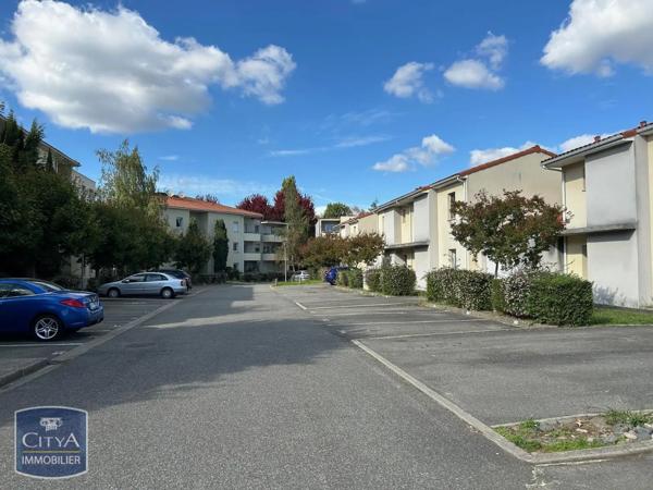 Appartement à louer 2 pièces 47.66m² Tarbes (65000)