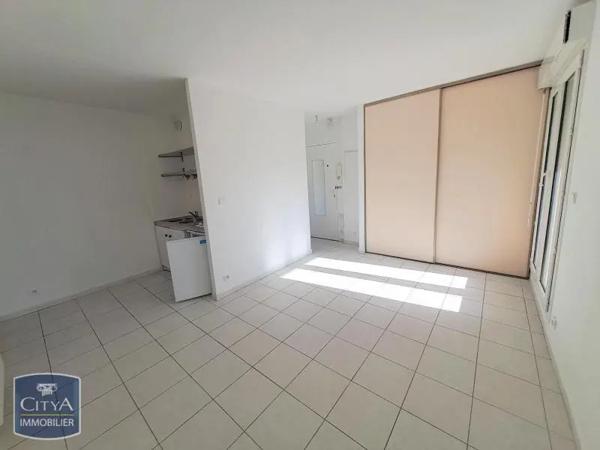 Appartement à louer 1 pièce 25m² Aix-en-Provence (13090)