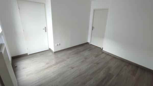 Appartement Capinghem 4 pièces 77.10 m2 - loggia - deux stationnements privatifs