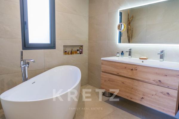 Villa contemporaine en bord de mer