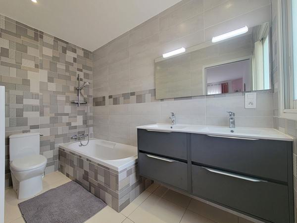 Maison Latour Bas Elne 5 pièce(s) 128 m2