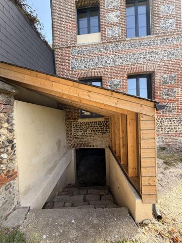 À VENDRE - Maison entièrement rénové + local commercial