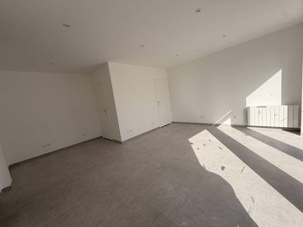 À VENDRE - Maison entièrement rénové + local commercial