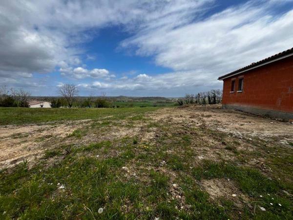 Terrain à vendre |  Laussou |  1230 m²
