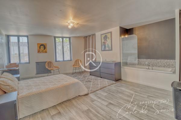 Maison
         4 pièces
        - 135 m² Exclusivité 212 500 € *