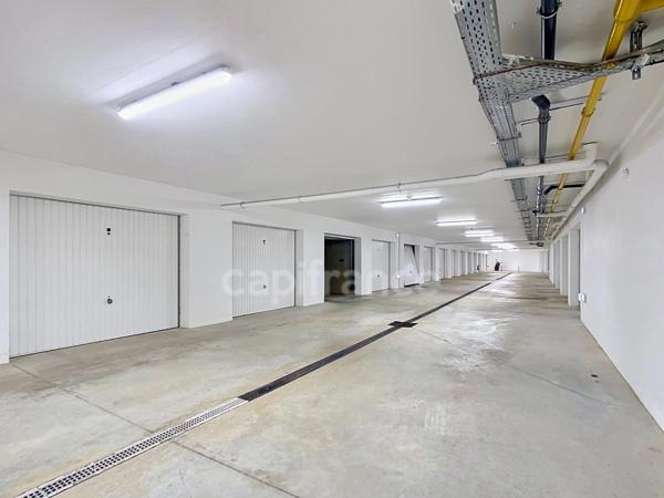 Drme provençale, à MONTELIMAR (26200), à vendre APPARTEMENT CONTEMPORAIN, RÉSIDENCE RÉCENTE ET SÉCURISÉE  avec belle terrasse, garage et place de parking privative aérienne