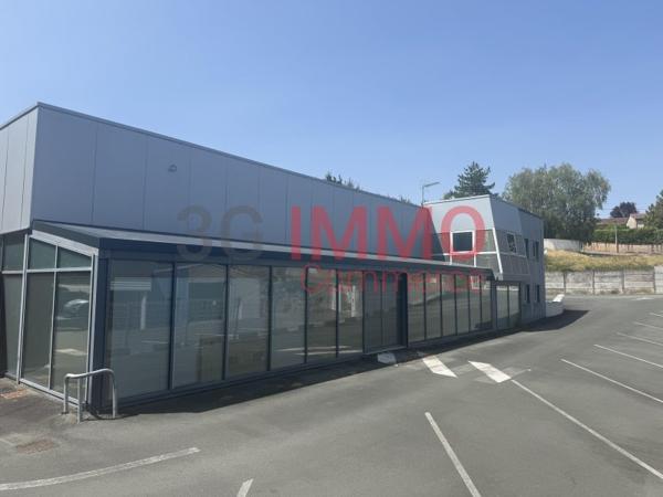 Vente murs / Local Commercial à Saintes (17100)