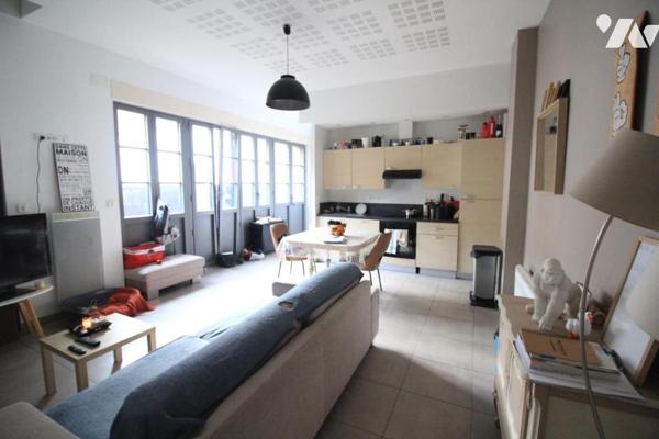  Cambrai , appartment de type T3 , 2 pas du marché couvert VENDU LOUE