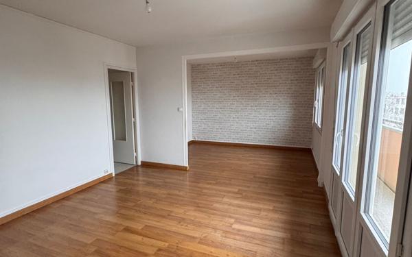 Appartement à vendre    3 pièces • 66 m2 Nevers