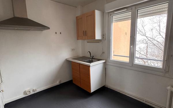 Appartement à vendre    3 pièces • 66 m2 Nevers