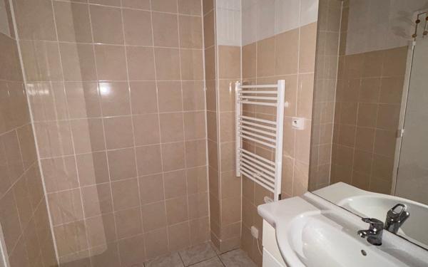 Appartement à vendre    3 pièces • 66 m2 Nevers