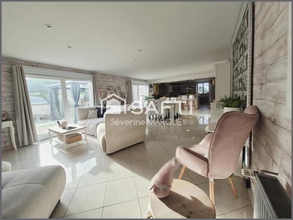 Spacieuse Maison plain-pied avec garage et appartement!