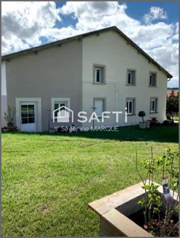 Spacieuse Maison plain-pied avec garage et appartement!