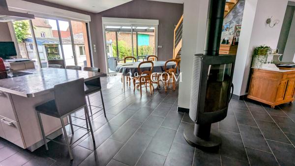 Maison 7 pièce(s) 5 chambre(s) 180 m²