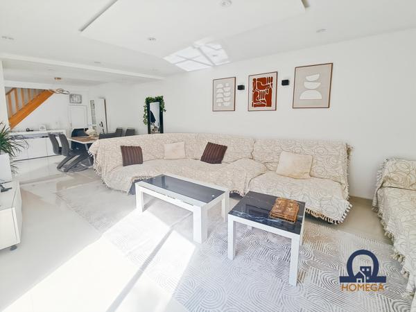 La Ricamarie (42150) Maison au calme avec terrasses