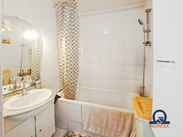 La Ricamarie (42150) Maison au calme avec terrasses