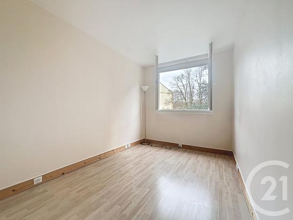 Appartement à vendre  4 pièces - 65,26 m2 BUC - 78