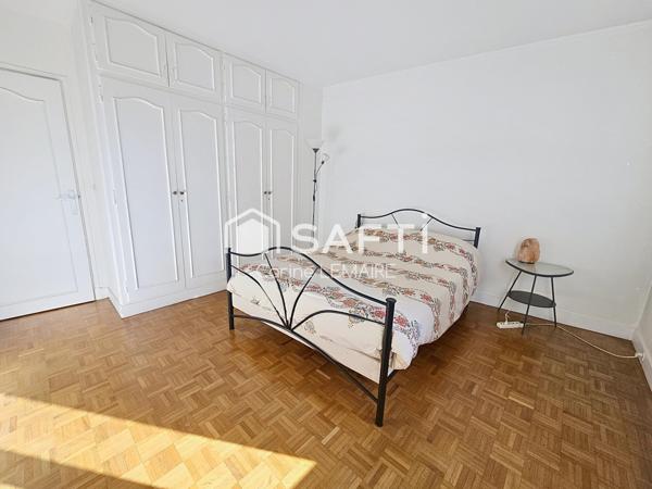 Appartement spacieux de 88 m2 avec extérieur de 30 m2 en centre-ville