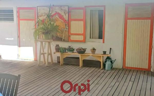 Maison à vendre    4 pièces •  Saint-Paul