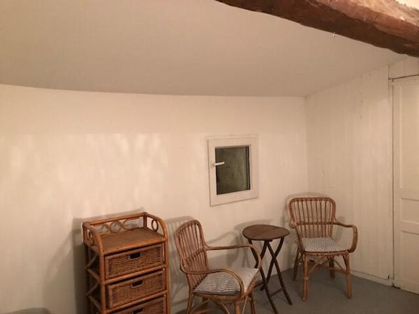 Maison de village meublée 4 pièces 40 m2 sur deux niveaux