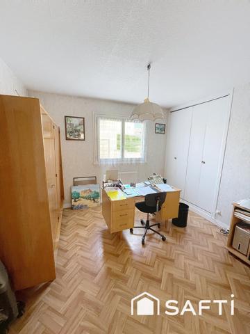 Maison idéalement située proche du centre bourg