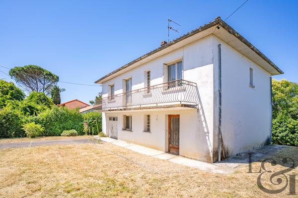Maison traditionnelle des années 1970 à vendre à Villeneuve-sur-Lot
