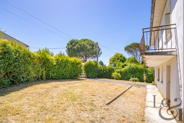 Maison traditionnelle des années 1970 à vendre à Villeneuve-sur-Lot