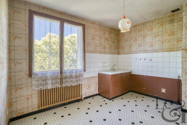 Maison traditionnelle des années 1970 à vendre à Villeneuve-sur-Lot