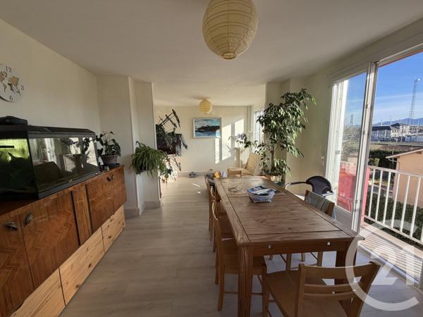 Appartement T4 à vendre  5 pièces - 74,81 m2 LANNEMEZAN - 65